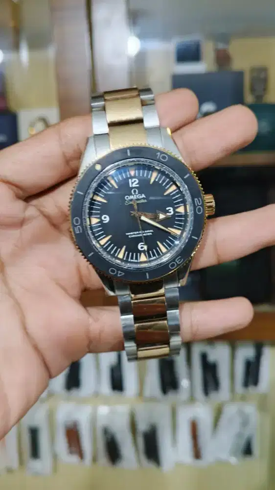 JAM TANGAN OMEGA