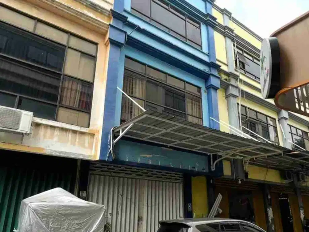 TERMURAH DI BAWAH NJOP, RUKO 3 LANTAI SIAP PAKAI DI KOMPLEK RUKO MEGAH JAYA RUNGKUT SURABAYA