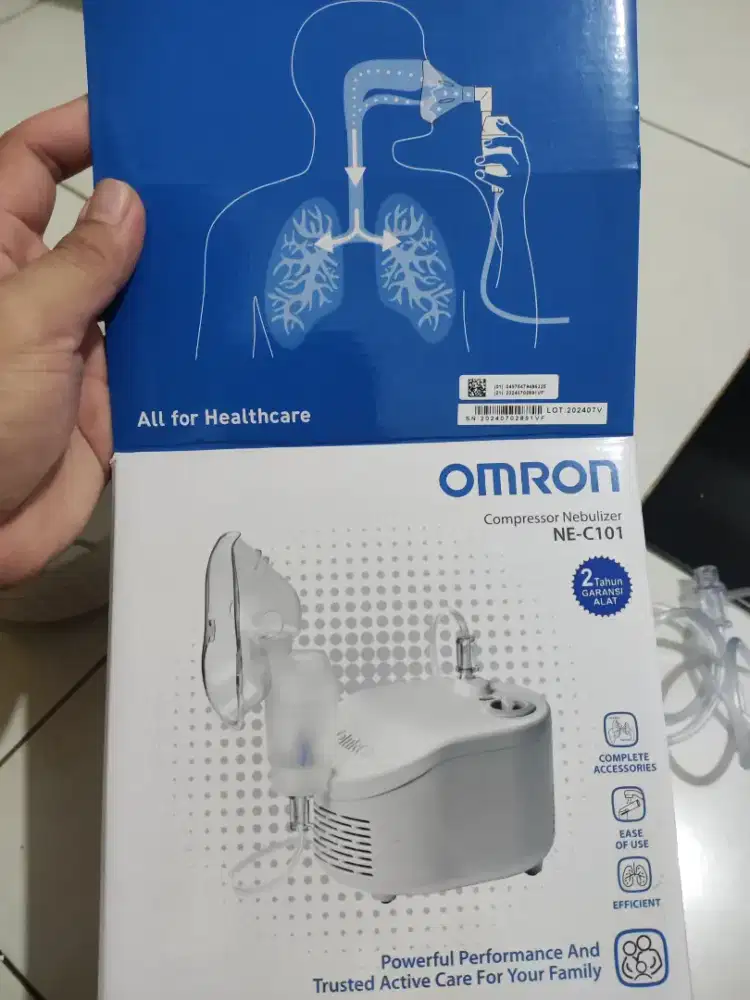 Alat Nebulizer merk Omron Type NE-C101