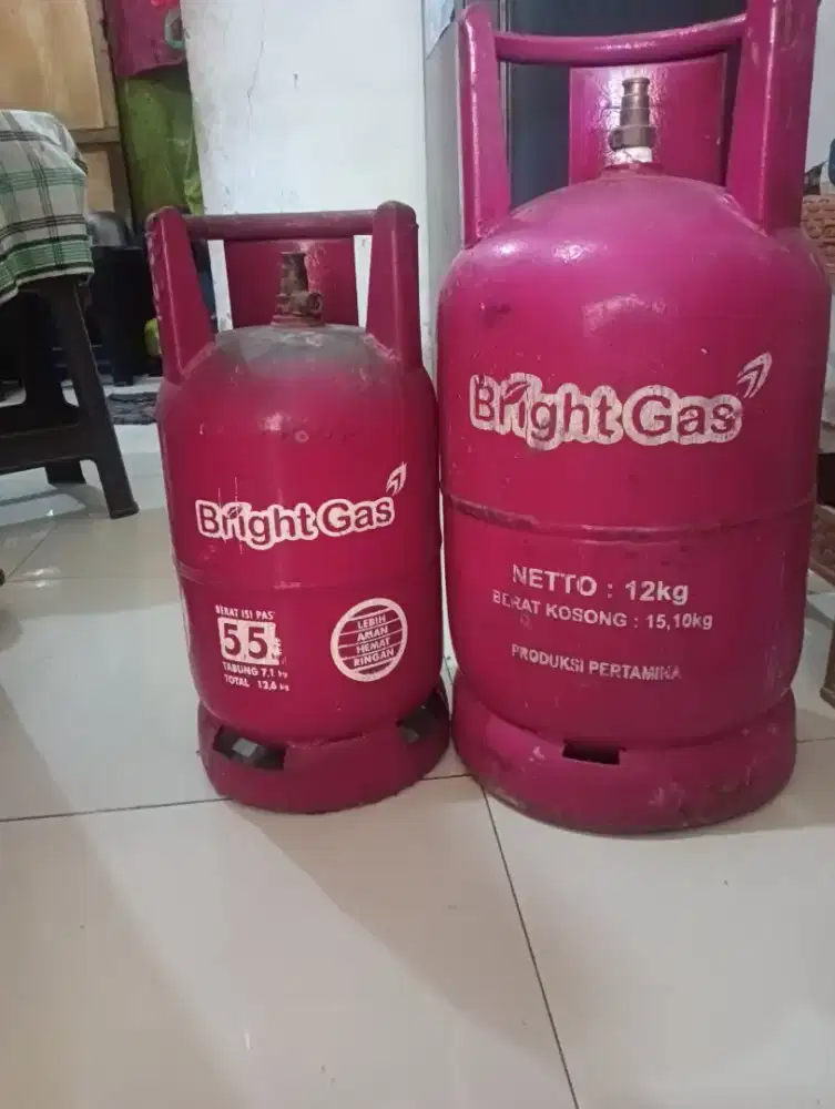 Di Jual  2 Tabung gas ukuran 5,5 kg dan 12 kg