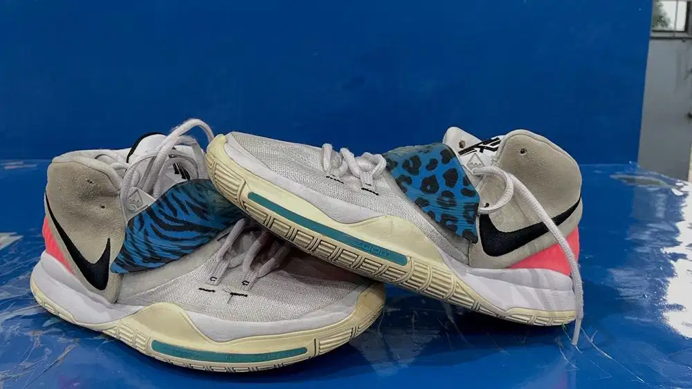 kyrie 6 animal sz 43