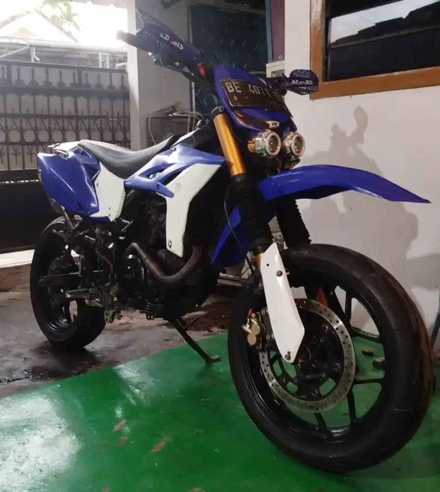 Byson Supermoto siap pakai