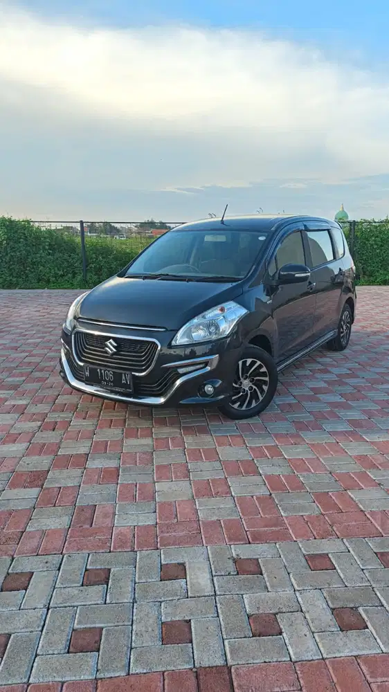 [Gress Mobil Kutisari]ERTIGA DREZA 1.4 AT 2016 BAGUS SEKALI