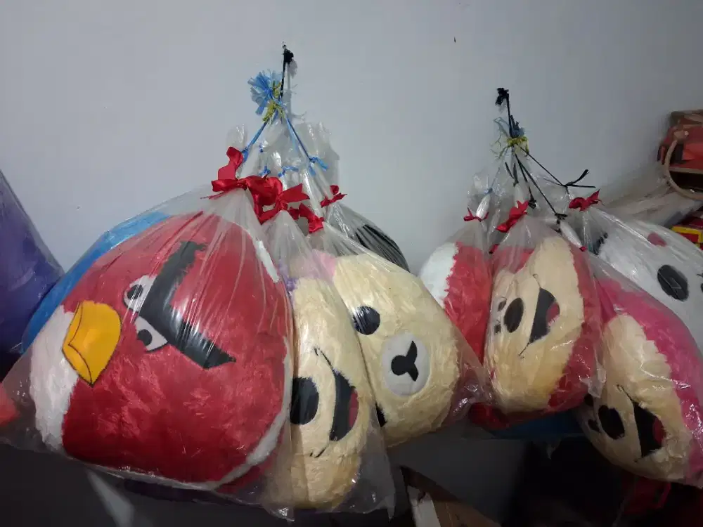 Bantal Karakter ukuran 35 cm bahan lembut