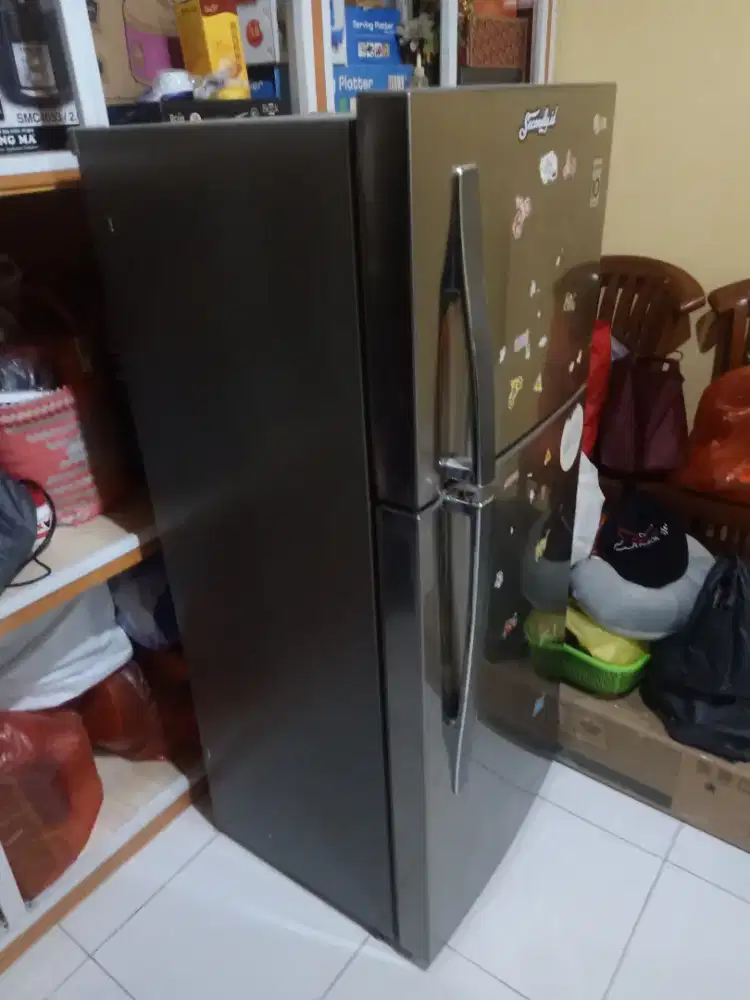 Kulkas LG 2 pintu