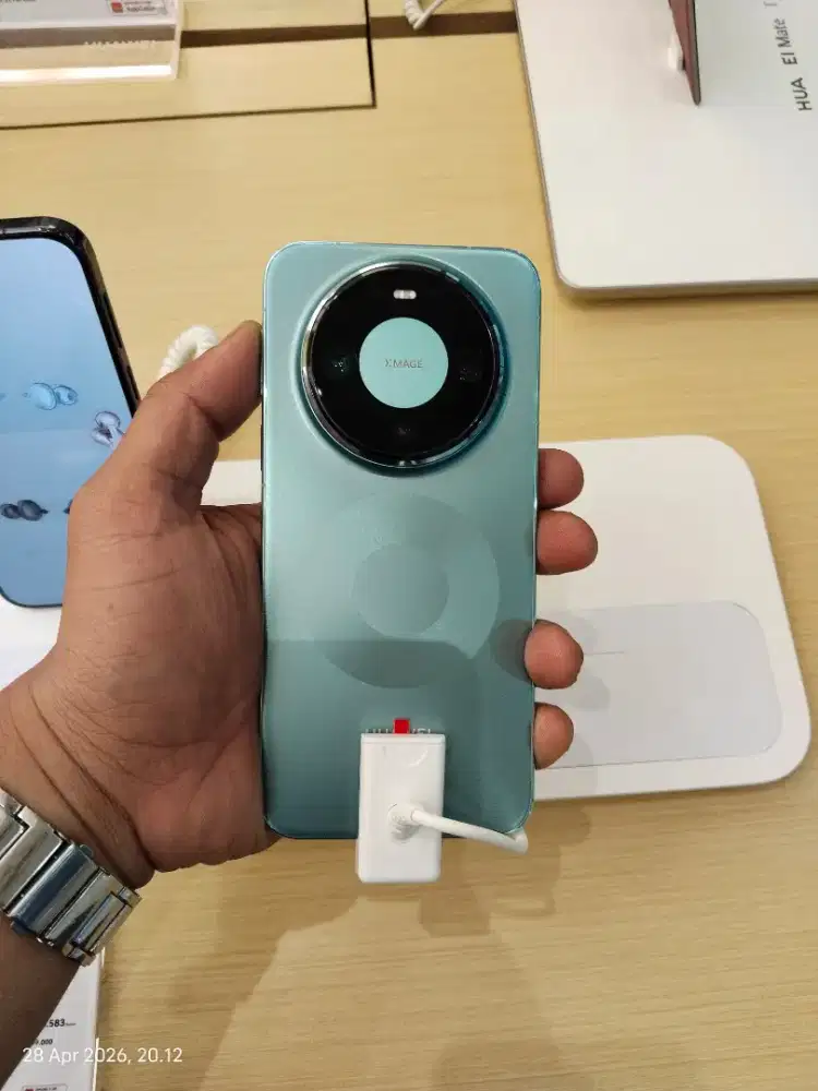 HUAWEI MATE80 PRO, CICILAN TANPA DP, SYARAT CUKUP KTP