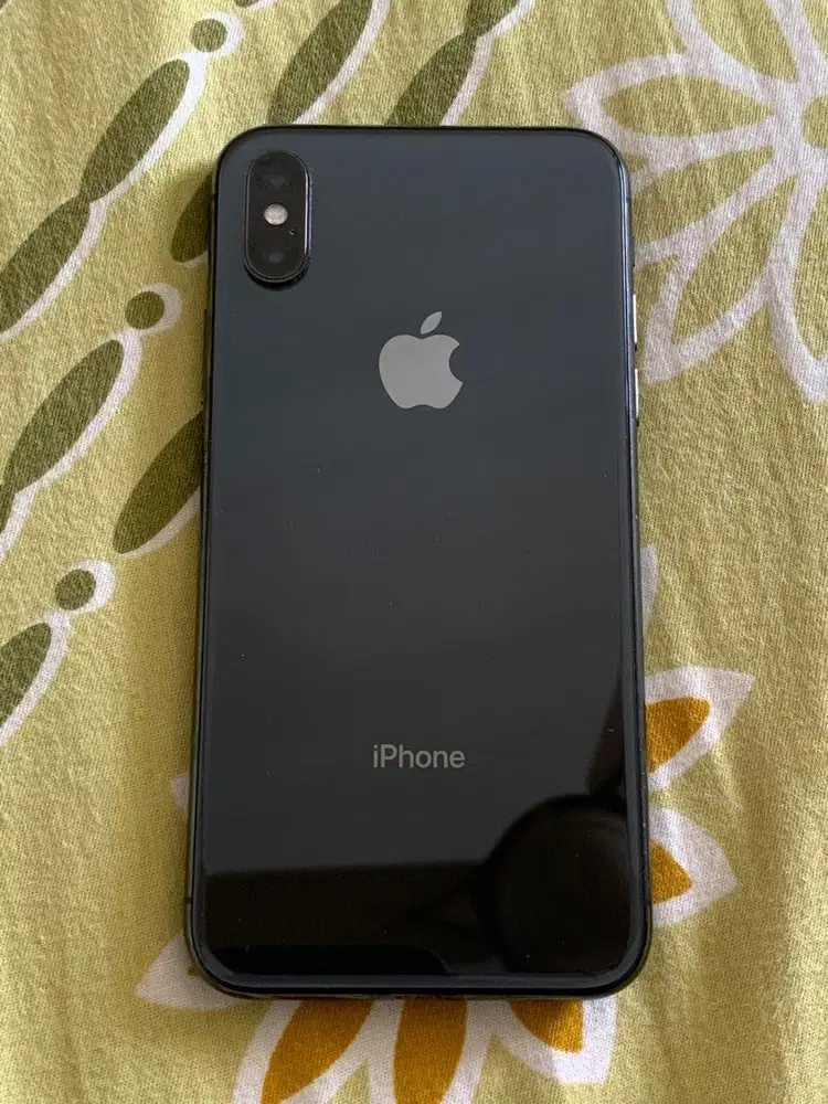 Dijual Cepat iPhone XS 256GB Black ..sim card on