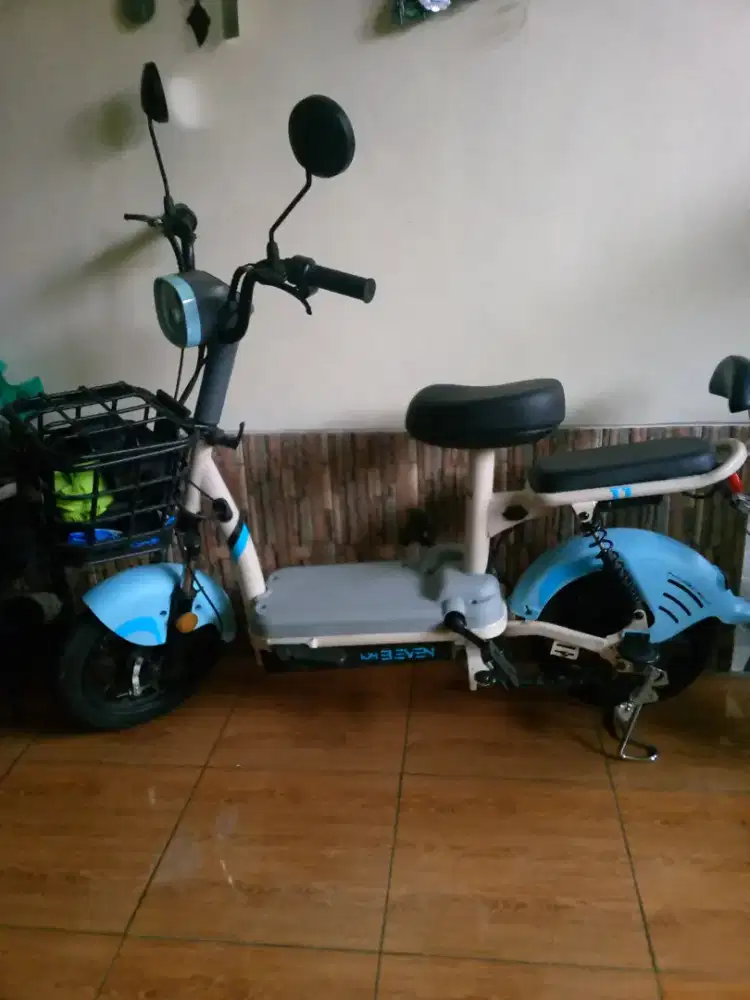 Sepeda Listrik Ion Eleven