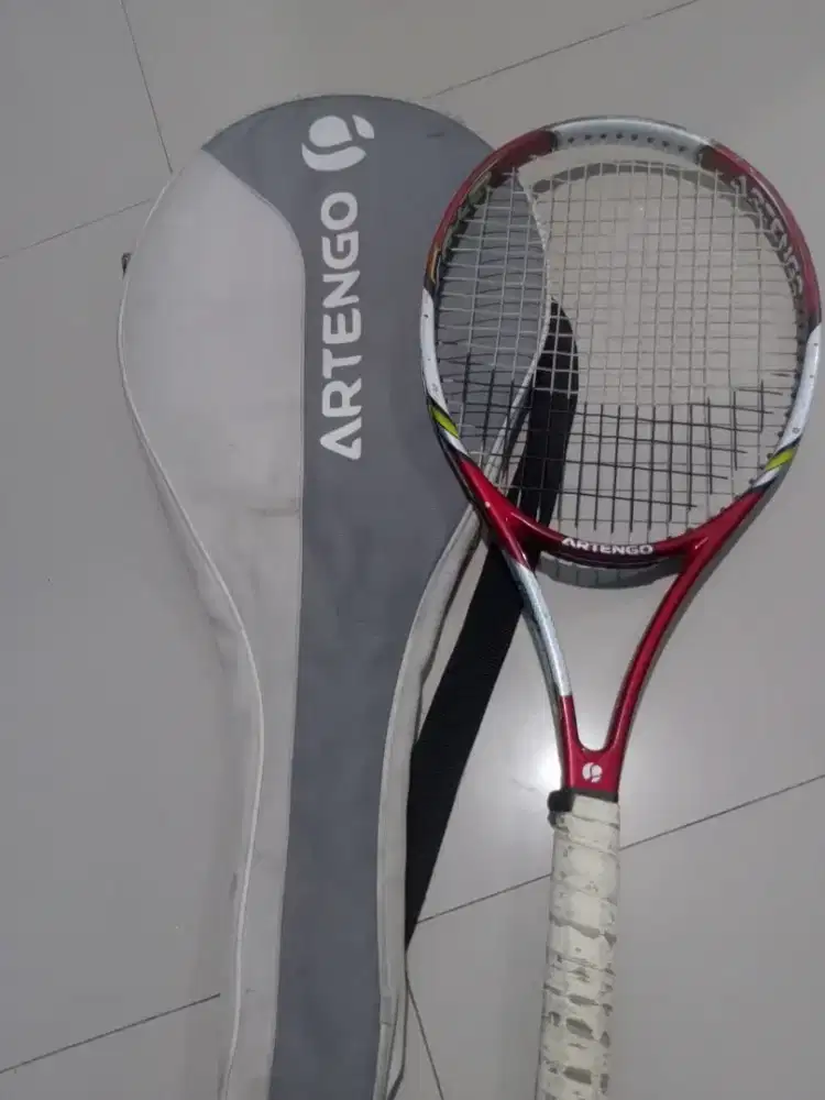 Di jual raket artengo 845j jual murah masih bagus