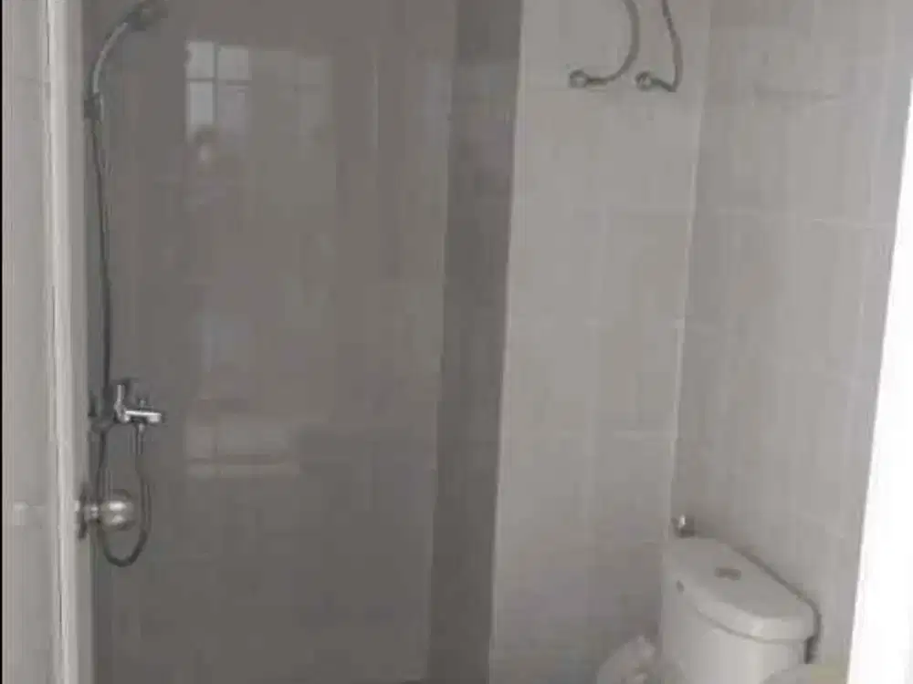 Disewa studio Paskal Lodge (lokasi di sebrang Binus) :
Luas 18m2
Sudah furnised, AC, WH, TV 

Sewa setahun 36 jt nego