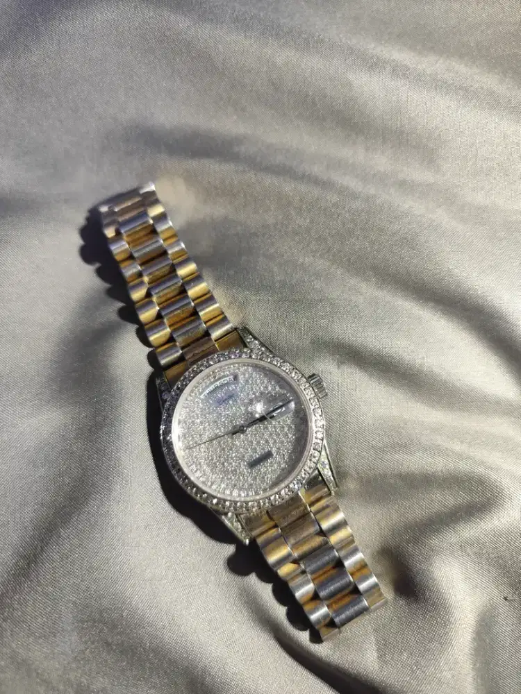 Jam tangan merk cadillac