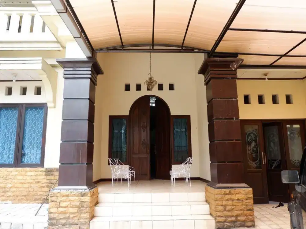 Rumah Siap Huni, Dua Lantai, Enam Kamar, Cimanggu Kota Bogor