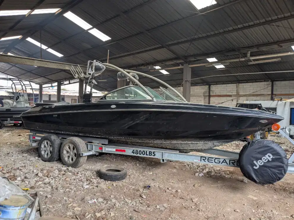 Kapal Speed Boat Towing Wakeboard Ski air Centurion Enzo SV23 +Trailer