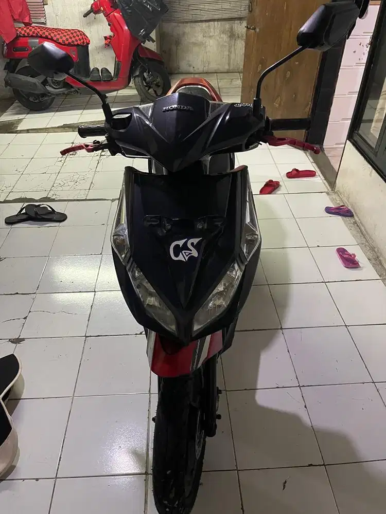 Vario Tecno 110CC tahun 2011