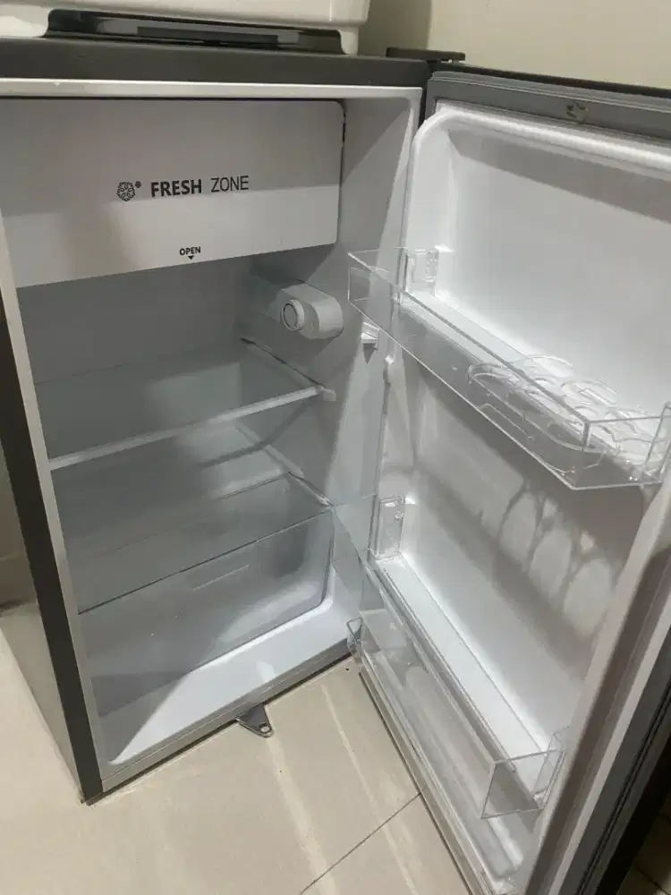 Dijual Kulkas Hisense RR120D4IGN