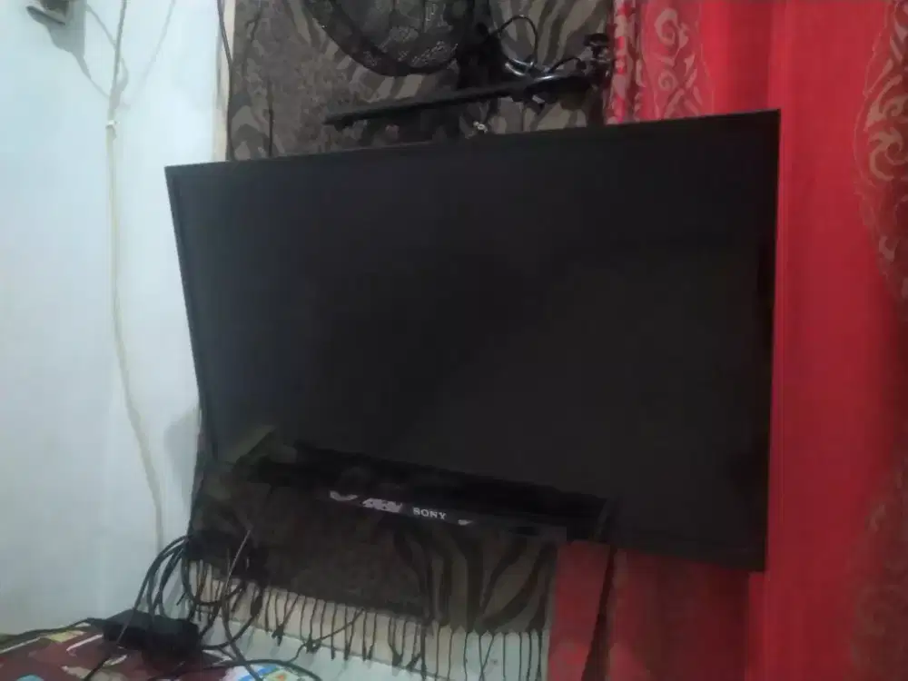 LED tv SONY BRAVIA 32in mati total