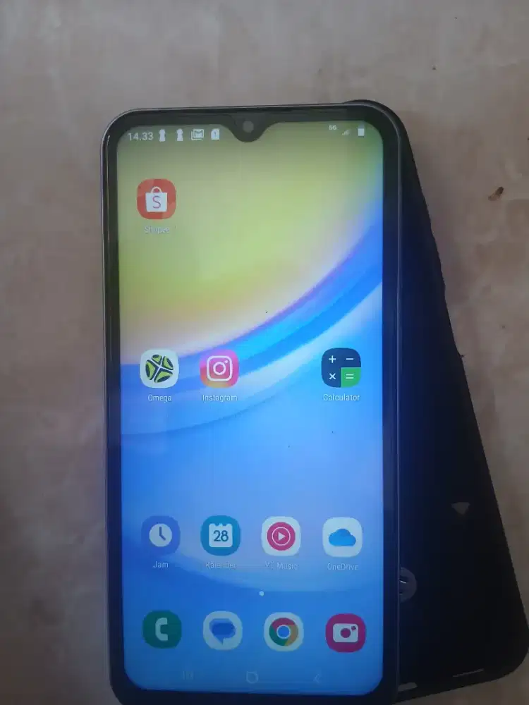 Sansung a15 5g ram 8,256