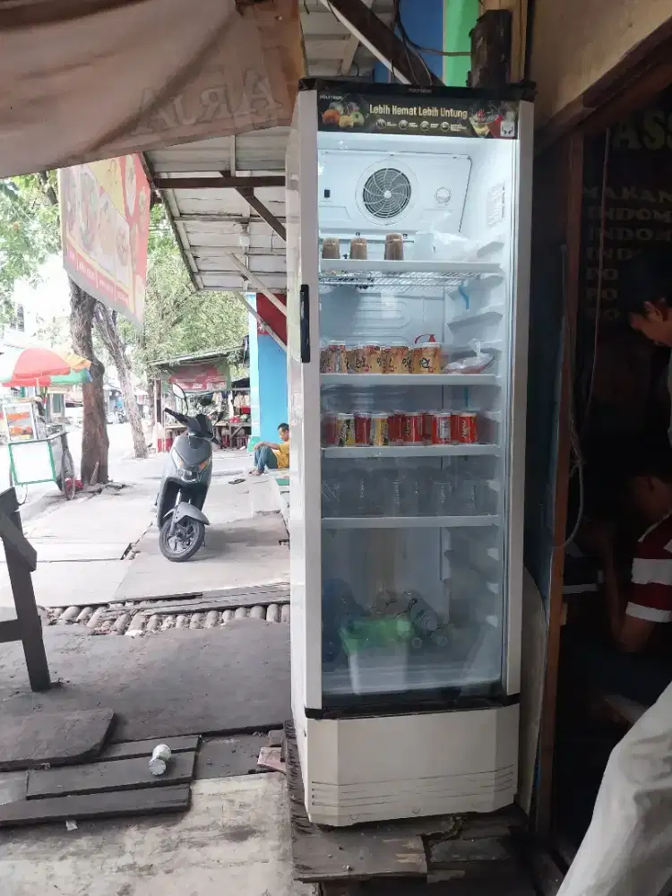 Softcase pendingin minuman polytron