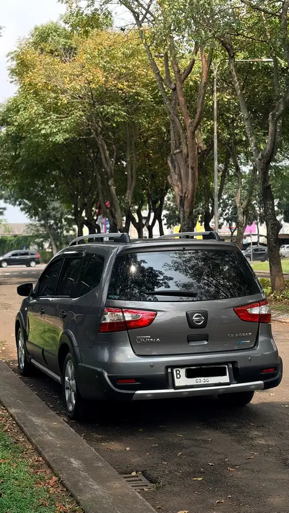 Nissan Grand livina X-Gear 2014 TOP