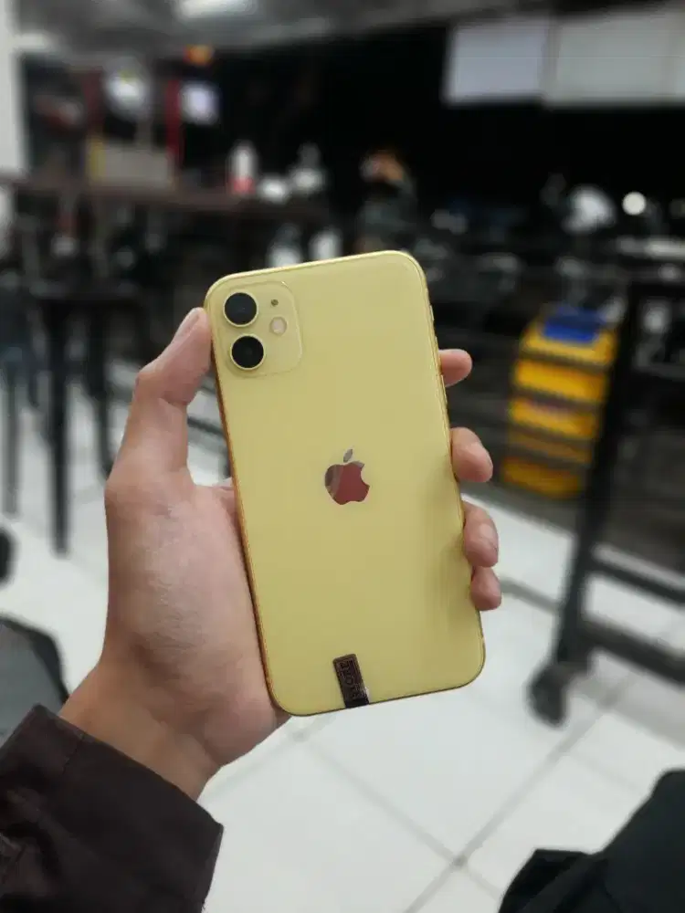 JUAL CEPAT IPHONE 11 64GB BEACUKAI