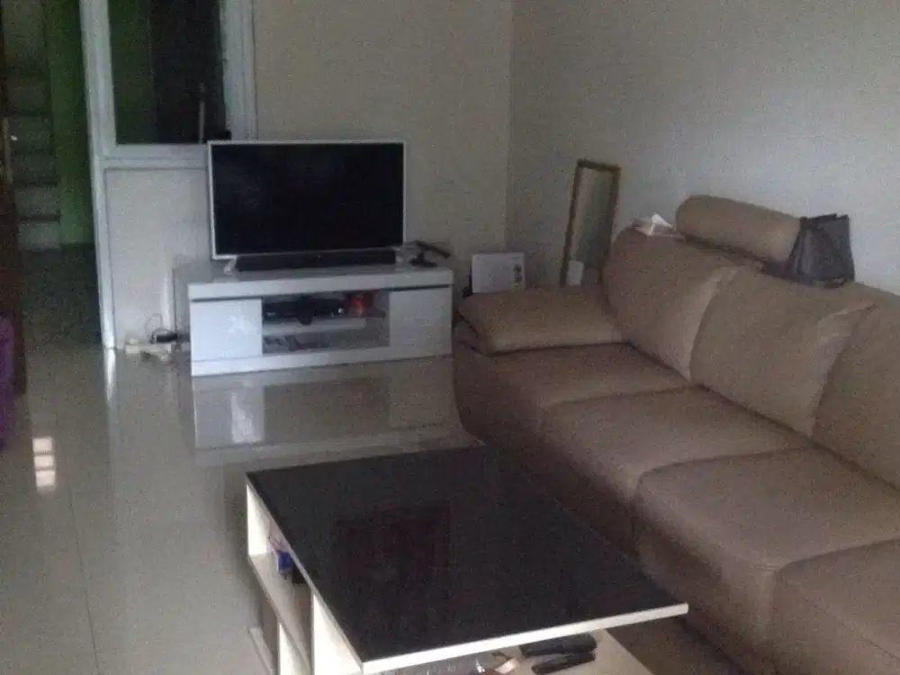 Rumah di Dewadaru Residence Samping Podomoro Park