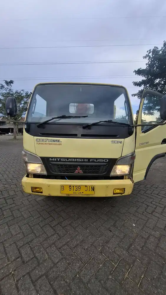 Crane mitshubisi Canter 110ps  FE 73 Turbo Original