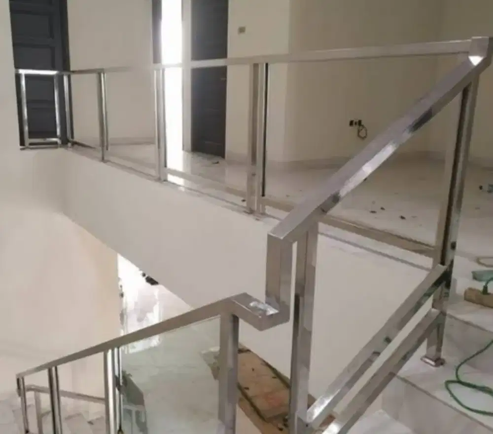 Railing tangga stainless steel