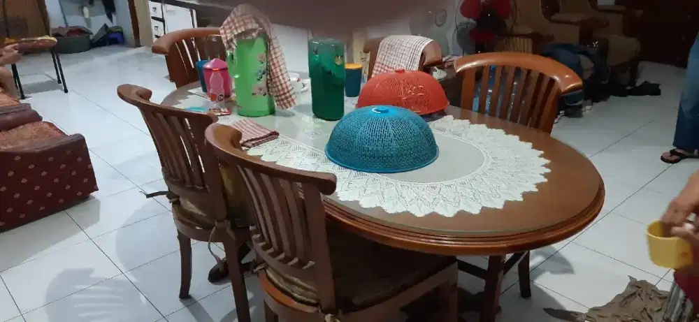 meja makan kaya jati