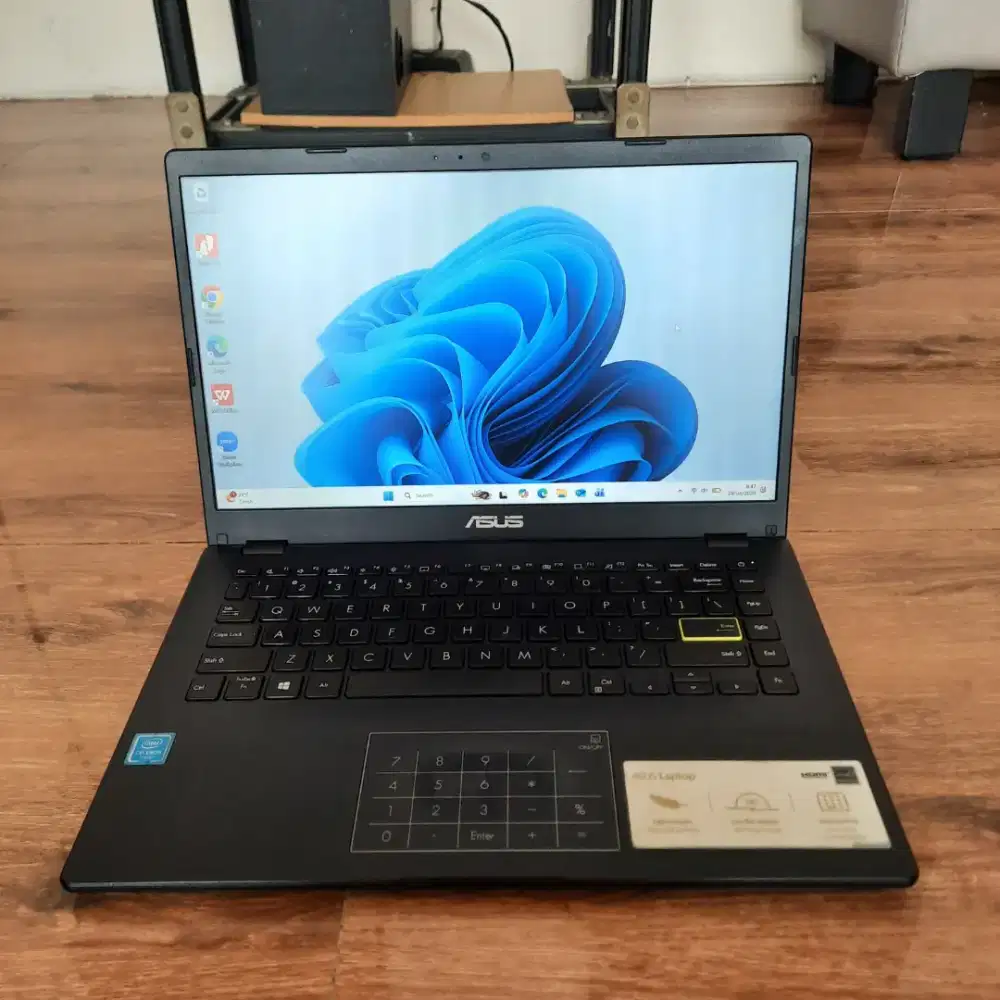 Laptop Asus VivoBook E410MA