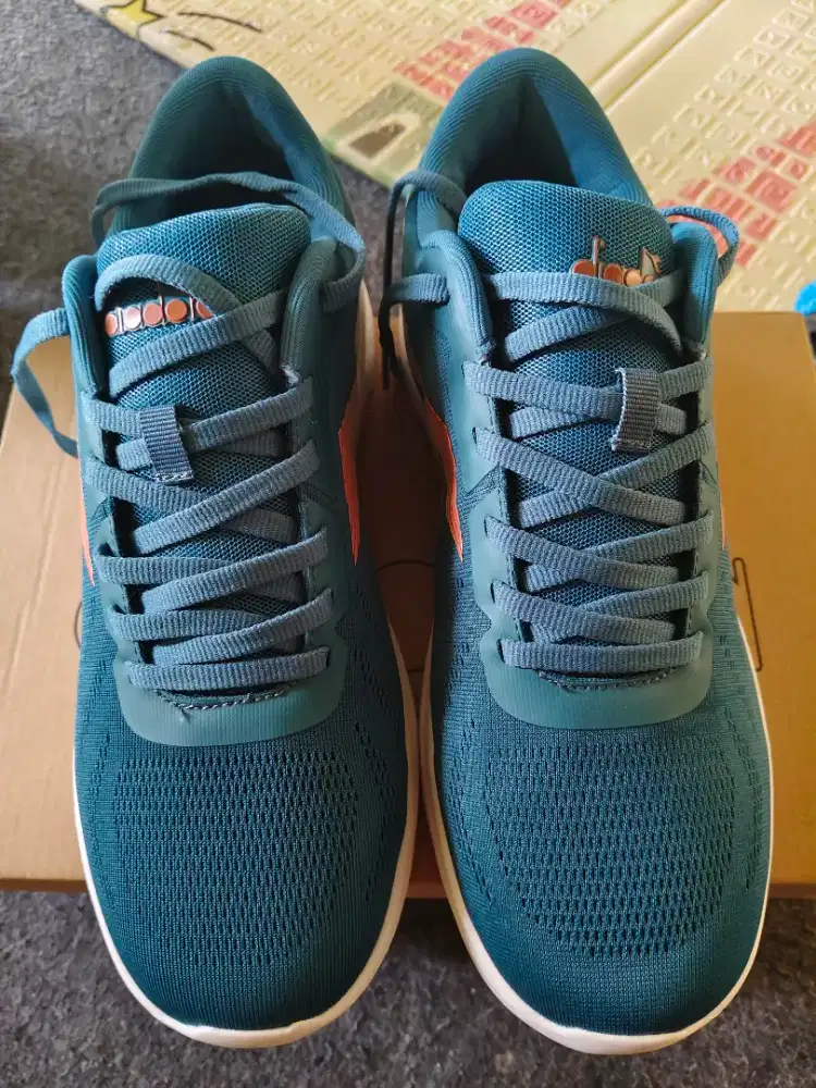 Sepatu baru serba 250ribu