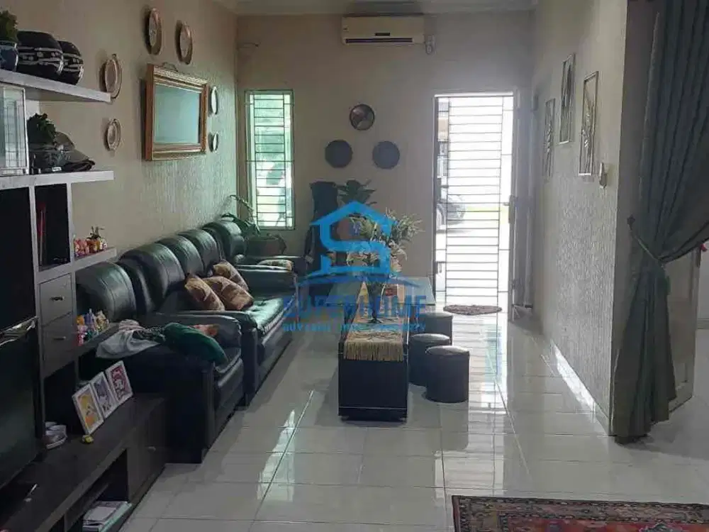 DIJUAL - RUMAH ANGGREK MAS 3, BATAM

Spesifikasi:
Luas Tanah: 90 m² (6 x 15)
Luas Bangunan: ±250 m²
3 Lantai
3 Kamar Tidur
3 Kamar Mandi
Hadap Tenggara
Listrik: 16 AMP
Air: ATB
Sertifikat: HGB

Keunggulan:
Kondisi rumah terawat
Bangunan luas & nyaman
Loka
