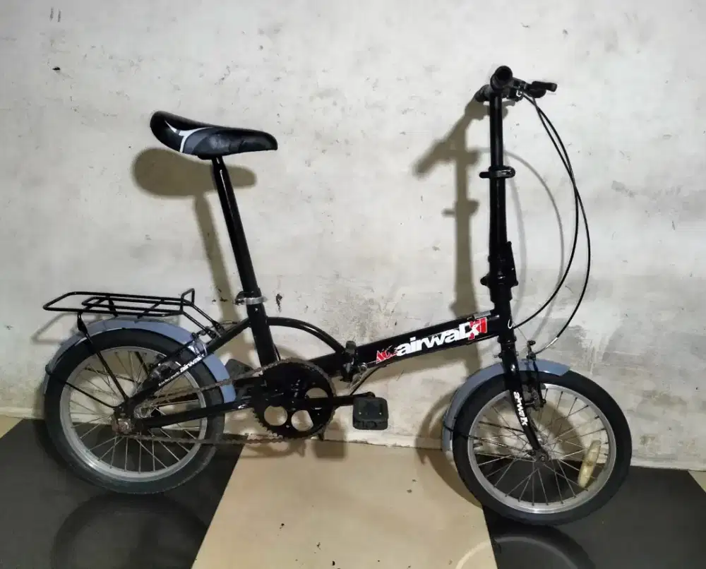 Sepeda lipat ukuran 16 kondisi normal
