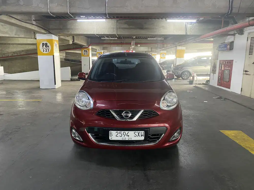 Nissan March XS 2014