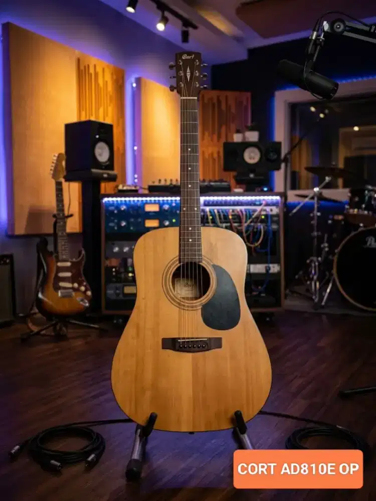 Gitar akustik elektrik Cort AD810E OP siap pakai