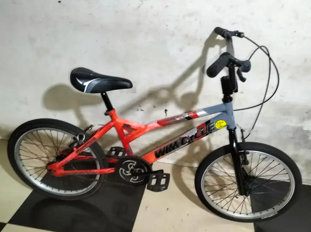 Sepeda BMX ukuran 20. Wincekely kondisi normal