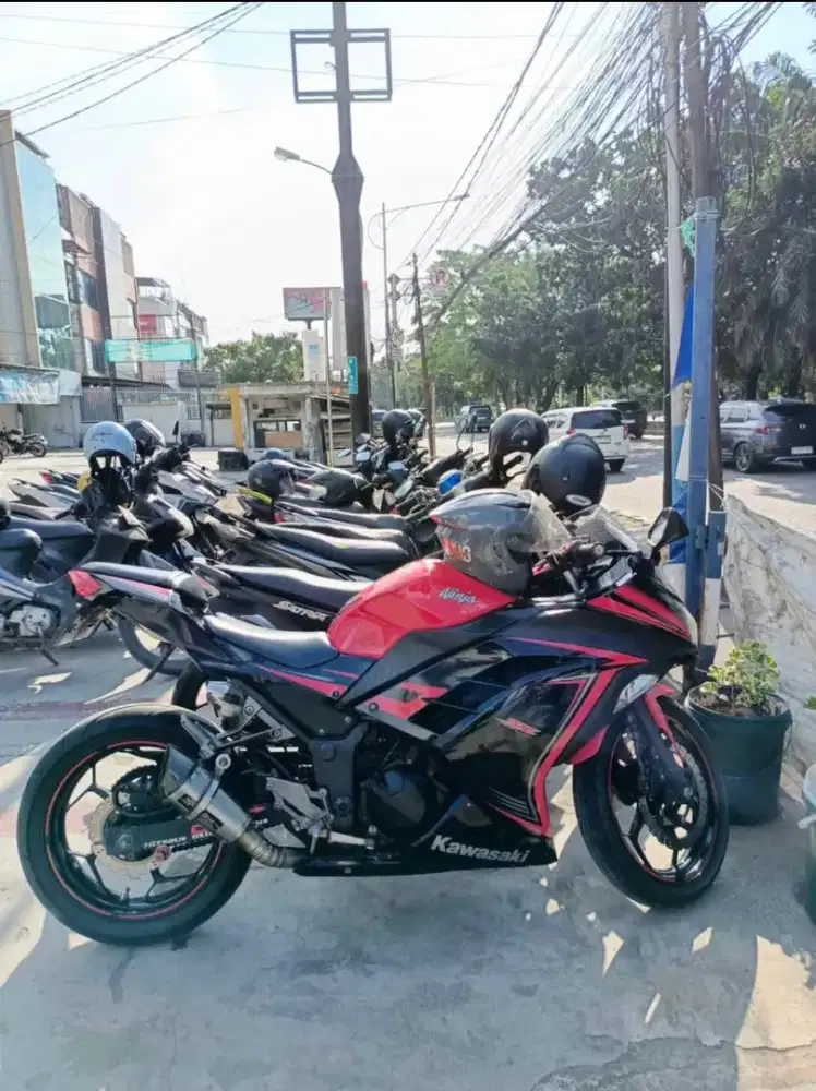 Ninja 250fi SE 2015