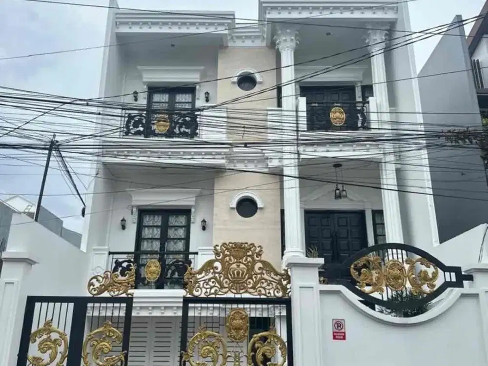 RUMAH 3 LANTAI KEBON JERUK SUKABUMI UTARA JAKARTA BARAT