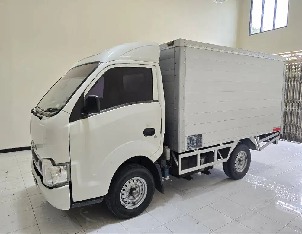 ISUZU TRAGA DIESEL BOX ALUMINIUM 2019