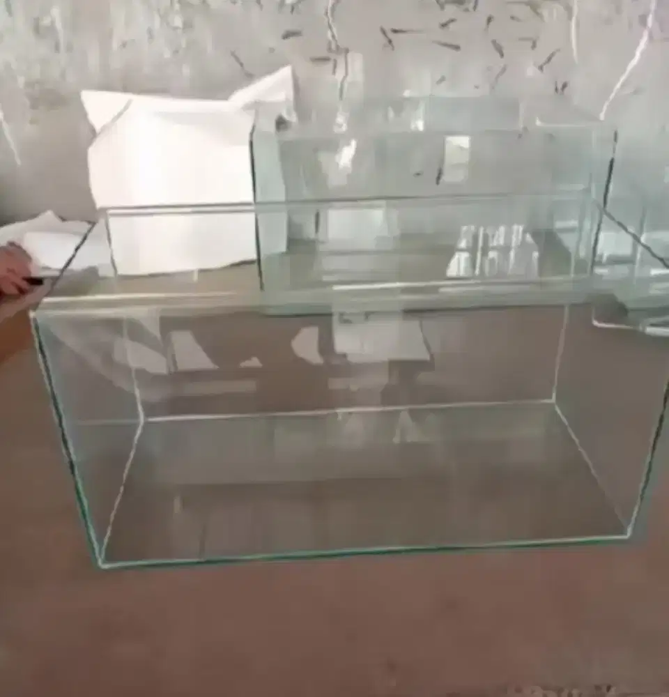 Aquarium UK 30x20x20 dan 20x15x15