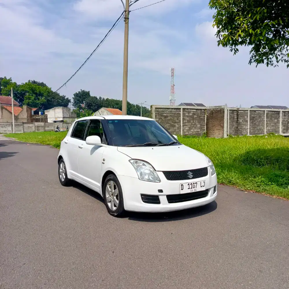Swift 1.5 matic 2011 white