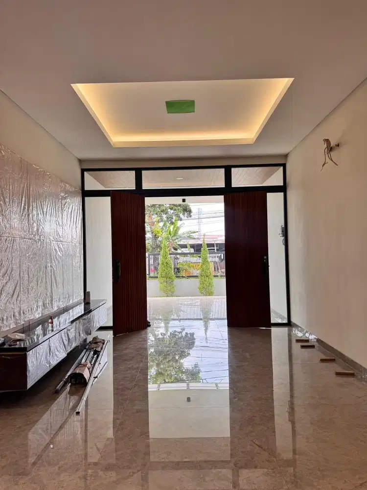 RUMAH MEWAH KANTOR TENGAH KOTA SEMARANG