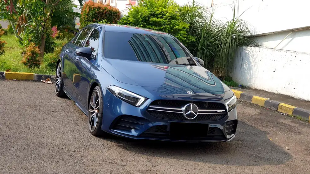 [ ANTIK LOW KM ] Mercedes Benz Mercy AMG A 35 A35 4Matic AT 2022/2023
