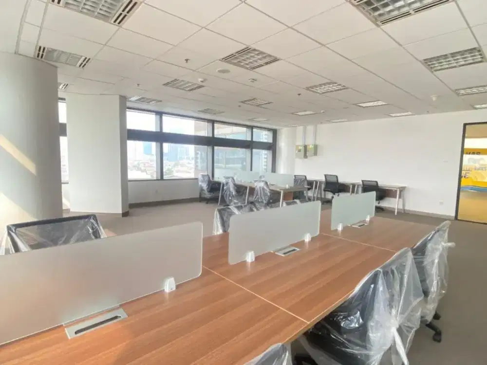 Sewa Kantor 151 M2 di Sampoerna Strategic Sudirman, Bisa Ready Full Furnish