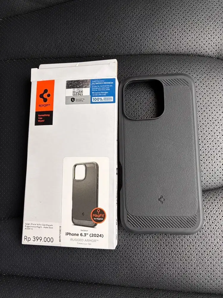 Case Spigen Iphone 16 Pro Like New