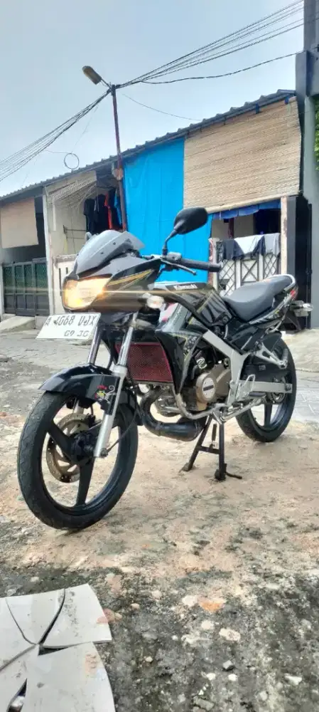 Kawasiki ninja r Tahun 2015 200 CC