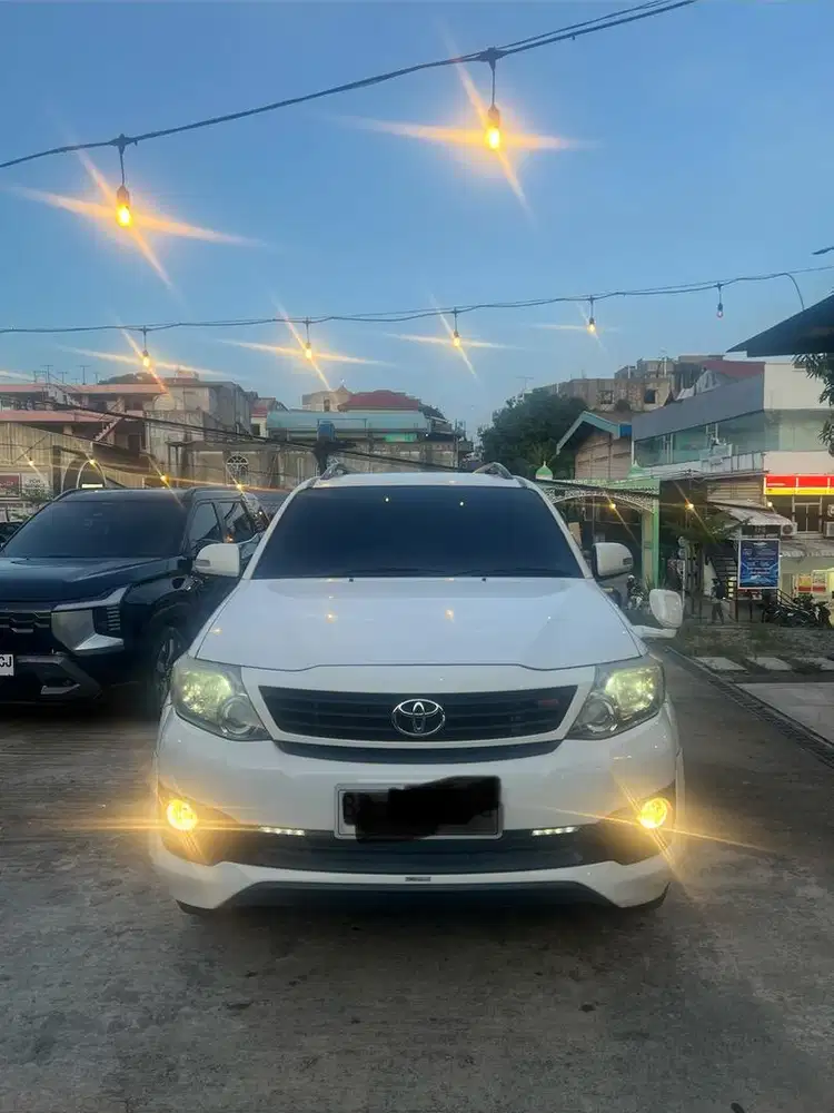 Toyota Fortuner Sportivo TRD 2015 Bensin 2.7