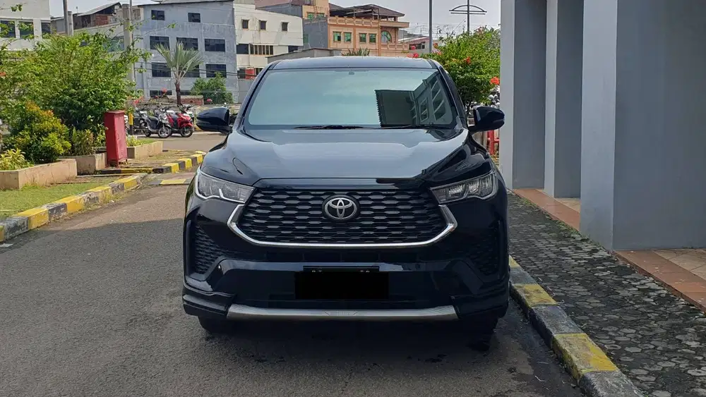 Toyota Kijang Innova Zenix 2.0 V UPGRADE MODELISTA Non Hybrid 2023