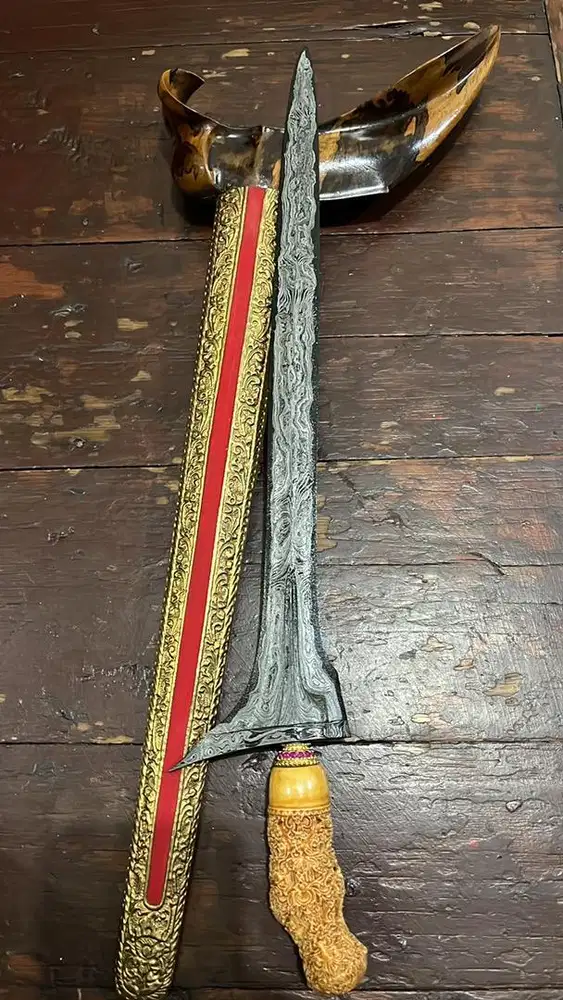 Pusaka jalak sangu tumpeng