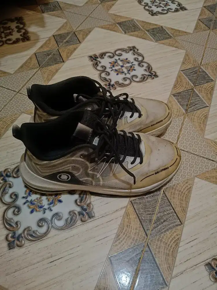 sepatu basket balerbro