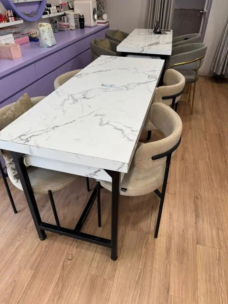 Meja Untuk Nail Art Dan Kursi